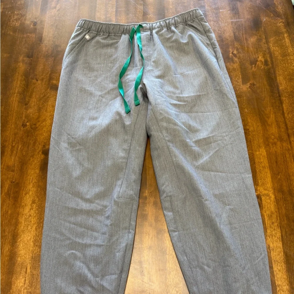 Men’s Figs Tansen Jogger Scrub Pant Medium Gray